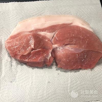 蜜汁叉烧肉最简单做法_腌制叉烧肉的配料窍门-3