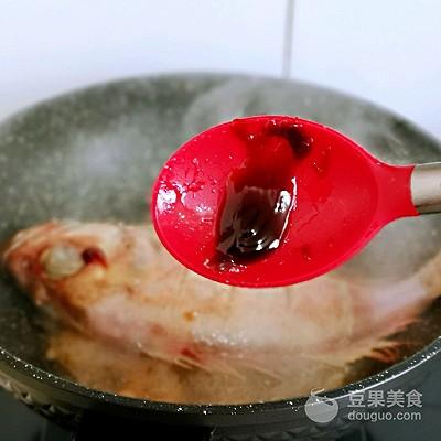 石斑鱼怎么做好吃（红烧石斑鱼的家常做法）-10