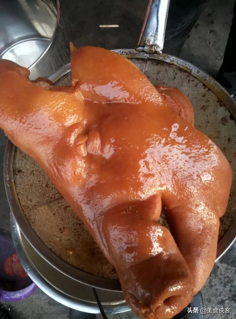 猪头肉卤制方法及配方（卤味猪头肉是怎么制作的）-1