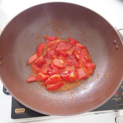 西红柿牛腩汤的做法（番茄牛腩汤怎么烧）-8