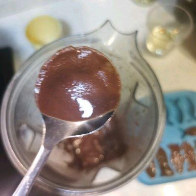 做巧克力需要哪些原料_自制巧克力酱的做法-7