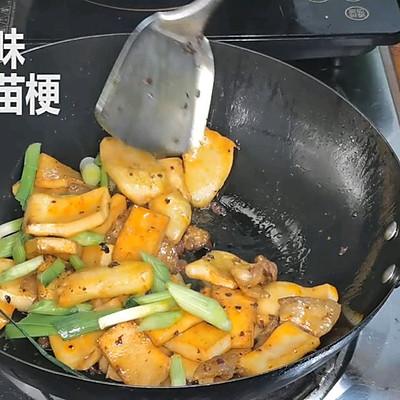 猪肉炒千叶豆腐的做法（豆腐炒肉怎么做才好吃）-5