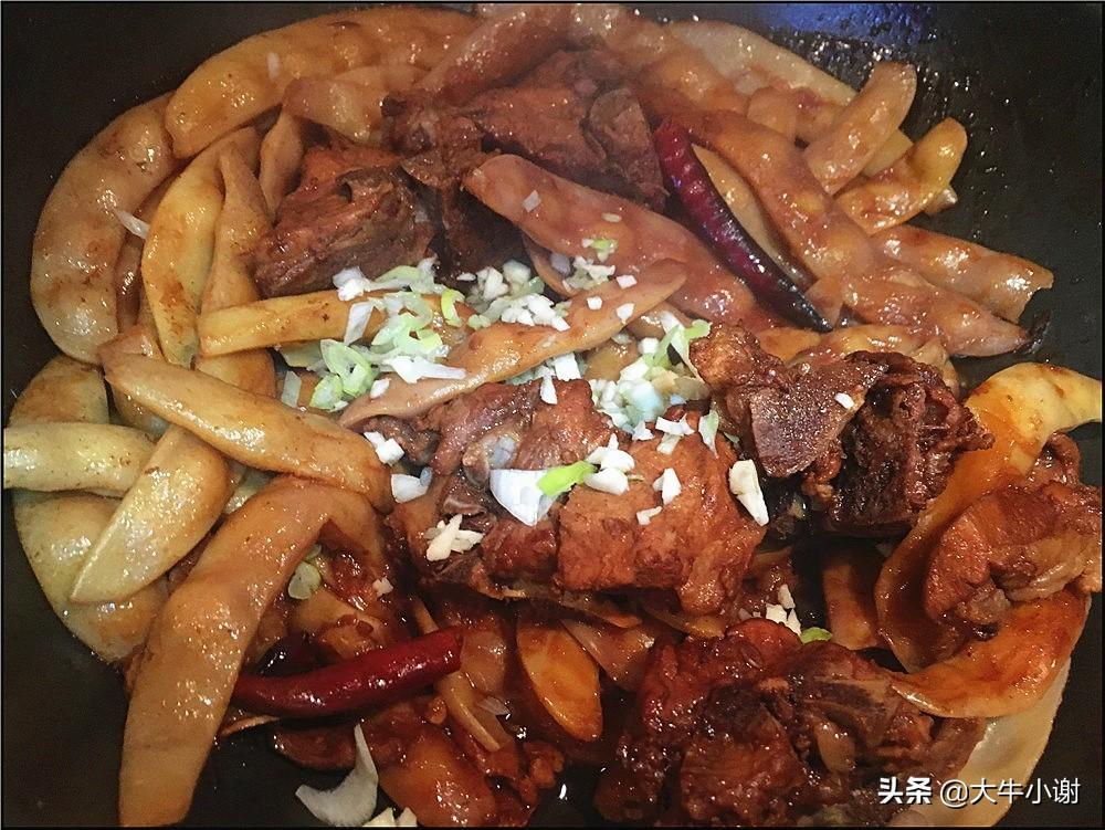 东北脊骨炖豆角窍门_怎么样做排骨炖豆角好吃-6