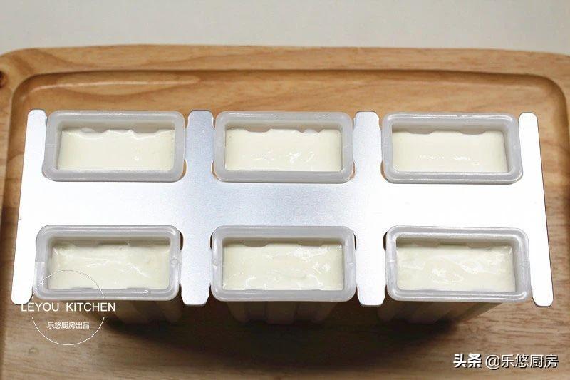 自制奶油冰棍的做法_奶油雪糕怎么做的-8